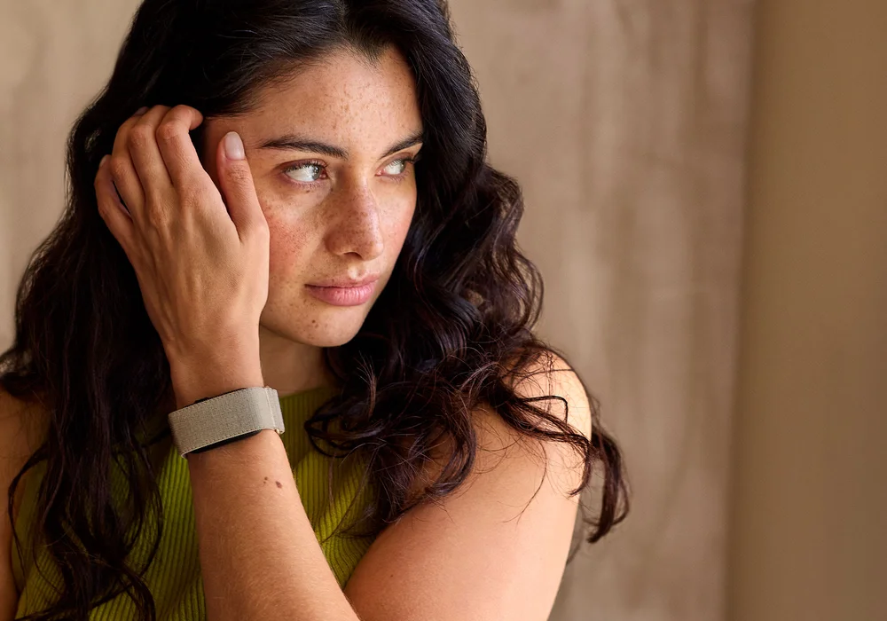 ガーミン CIRQA Smart Band 本体正面のディテール