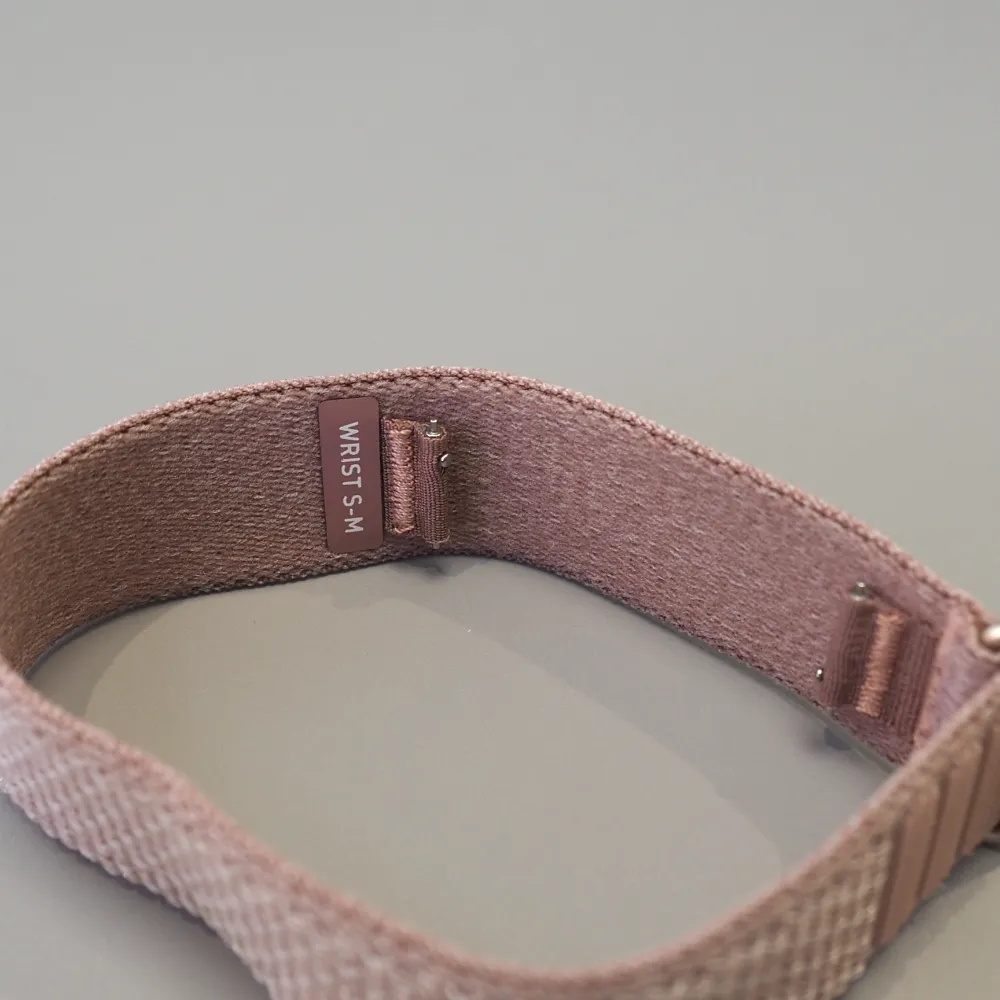 ガーミン CIRQA Smart Band バンド内側のWRIST S-Mサイズ表記